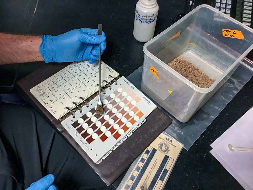 Christ categorizing the sediments based on color